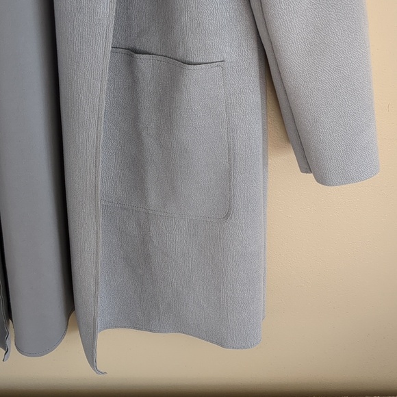 Large Story On Open Front Structured Jacket Square Front Pockets - Picture 6 of 14